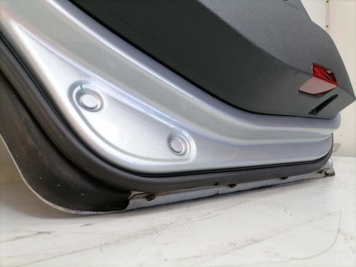 VW Jetta 1K2 original T&uuml;r hinten links LA7W Reflexsilber Bj.2007